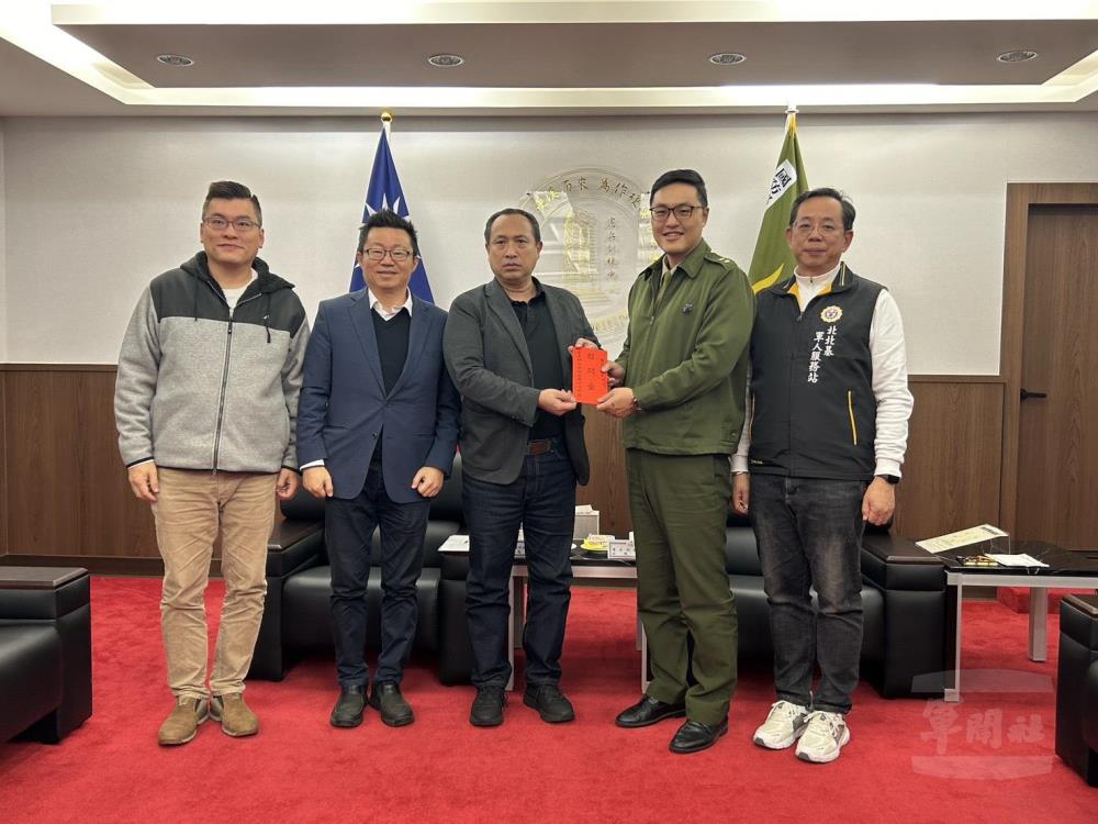 企業敬軍團春節慰問　感謝國軍守護家園辛勞