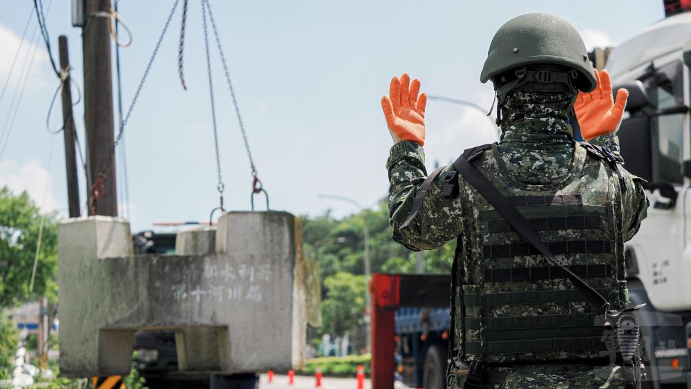 53工兵群重要道路阻絕設置任務　驗證軍民整合作業效能