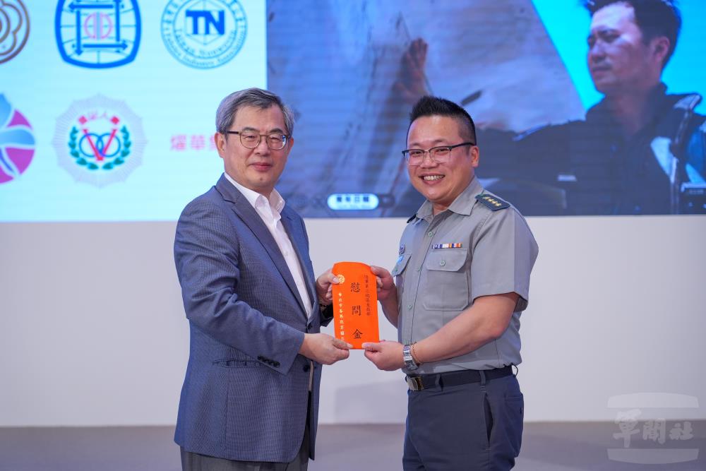 臺北市秋節敬軍餐會　感謝國軍守護家園