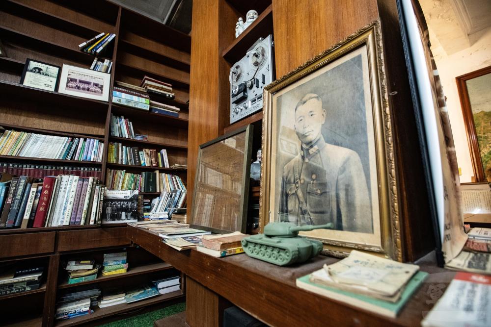 胡璉將軍故居保存許多與其生活及軍旅歷程相關的文物與史料。（軍聞社記者王茗生攝）