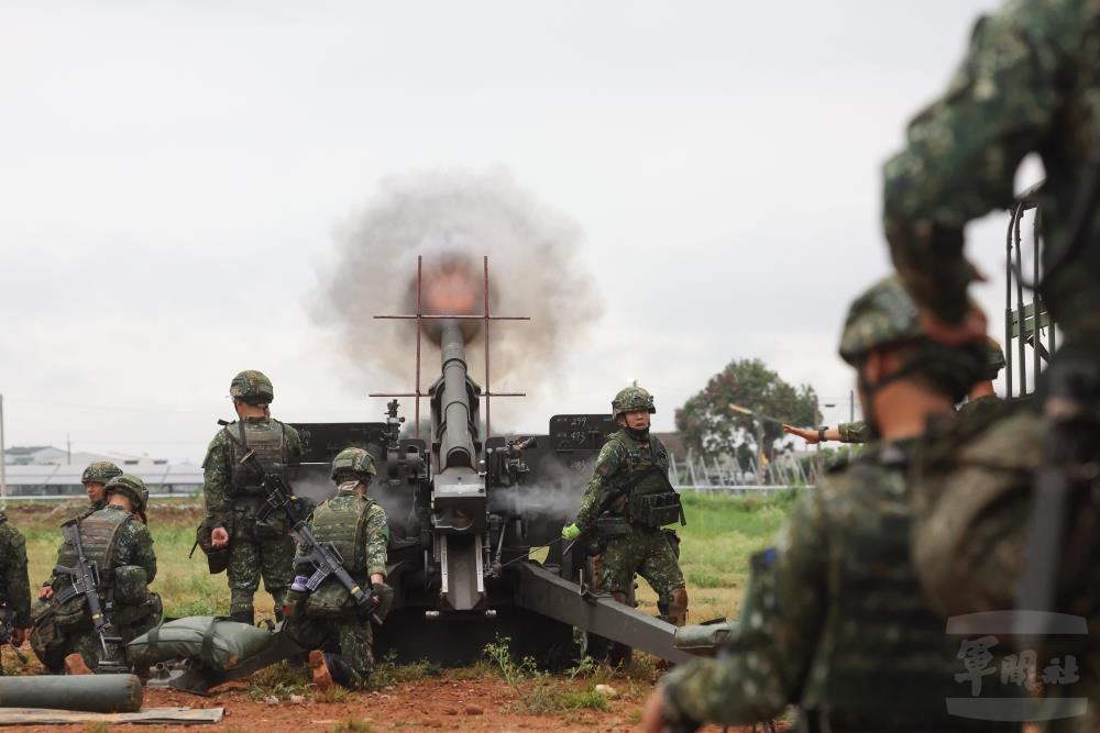 564旅砲兵營期末鑑測實彈射擊　驗證訓練成效