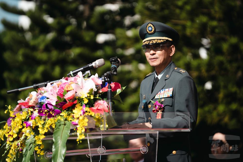 六軍團指揮官李中將致詞，感謝登步前輩的犧牲奉獻。（軍聞社記者林庭暉攝）