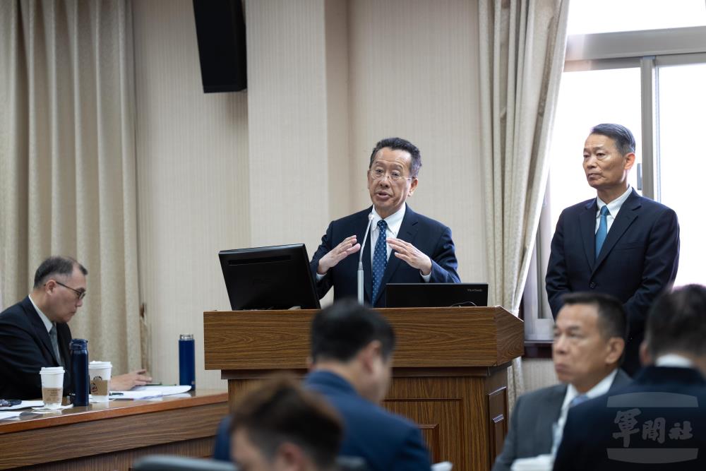 顧部長赴立院專案報告　延續專業職涯穩固空防戰力