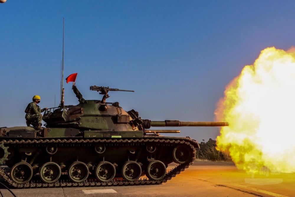 機步234旅戰車砲實彈射擊　展現精準打擊能力