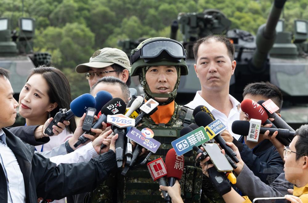 營長丁中校期許部隊持續精進戰力。(軍聞社記者吳柏融攝) 營長丁中校期許部隊持續精進戰力。(軍聞社記者吳柏融攝)