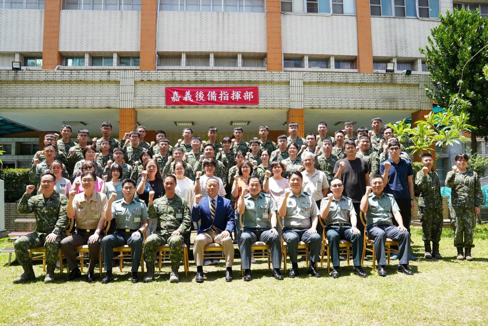 柏副部長慰問嘉義後備指揮部官兵。（軍聞社記者侯凱議攝）