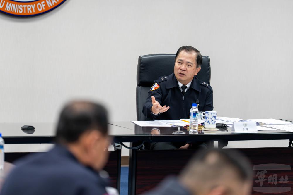 黃常次期勉同仁群策群力，使各項工程均能如期完工。（軍聞社記者吳冠萱攝）