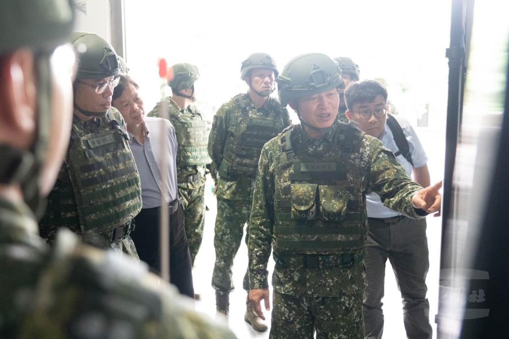 鍾副部長提出工作指導。（軍聞社記者呂尚俞攝）