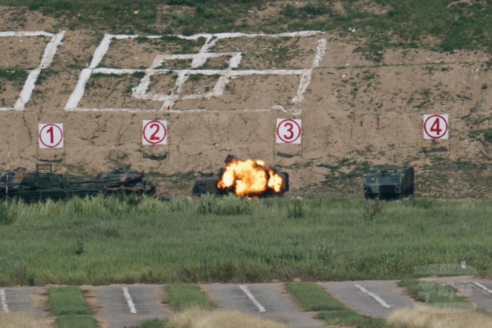 攻擊型無人機實彈射擊　展現不對稱作戰能力