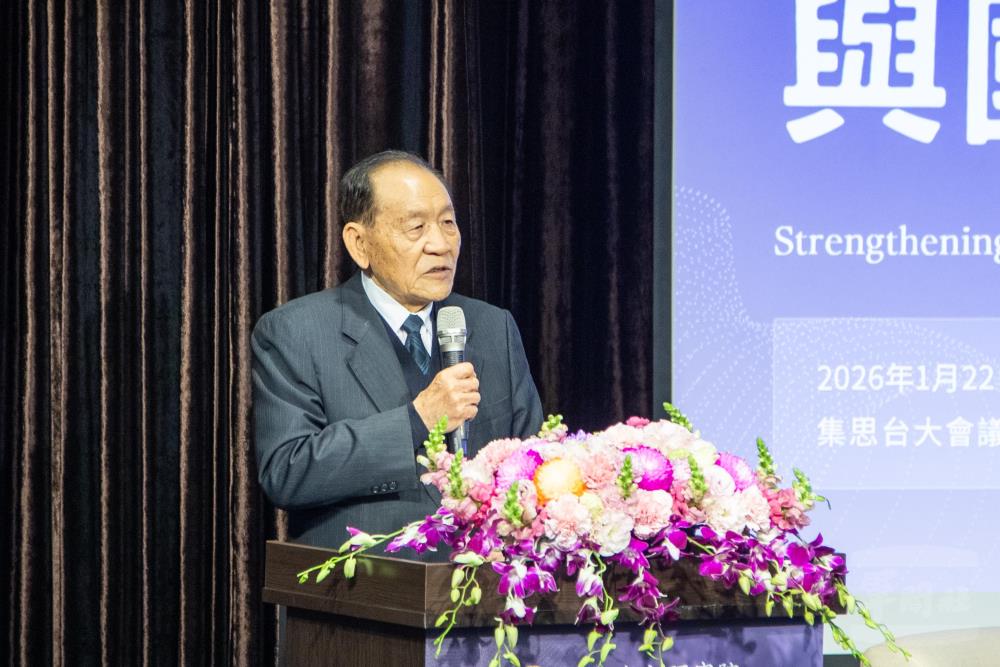 國防安全研究院董事長霍守業於座談會致詞。（軍聞社記者王進福攝）