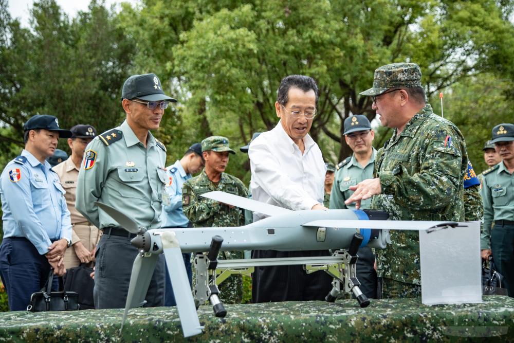 顧部長：多項對美軍購今年分批交運　推動臺美共研與國防產業升級