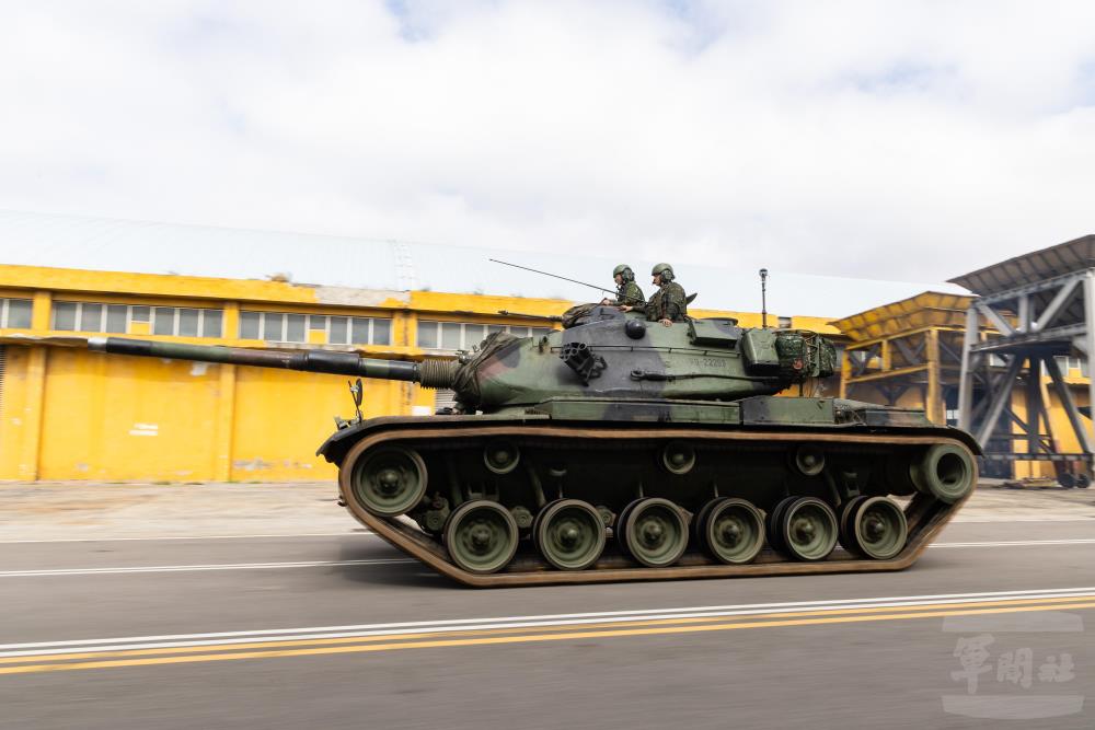 M60A3戰車快速機動前往戰術位置。（軍聞社記者吳柏融攝）