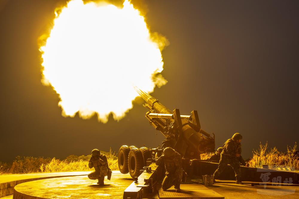 馬防部雲台操演　展現國軍守護家園決心