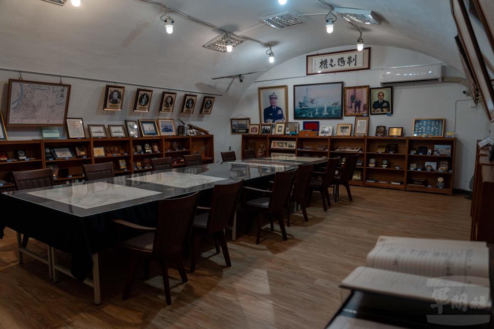 海軍戰史陳列室－總司令文物區