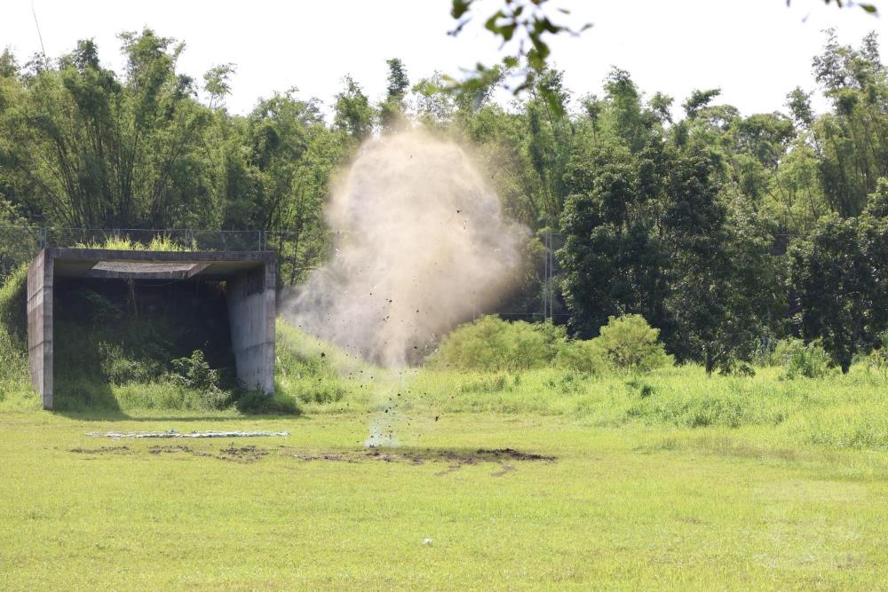 54工兵群日前實施C4及TNT炸藥實爆訓練。（陸軍第八軍團提供）