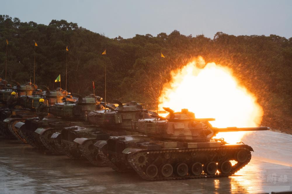 蘭指部派遣M60A3戰車實施靜對靜實彈射擊課目。（軍聞社記者文仁攝）