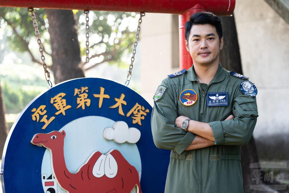 莊士官長表示，家庭的支持是他工作最大的後盾。（軍聞社記者林庭暉攝）