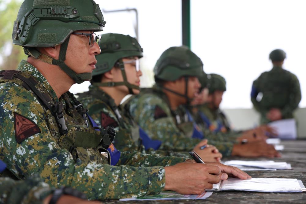 安全管制中心為鑑測任務順利完成的重要後盾。（軍聞社記者林澤廷攝）