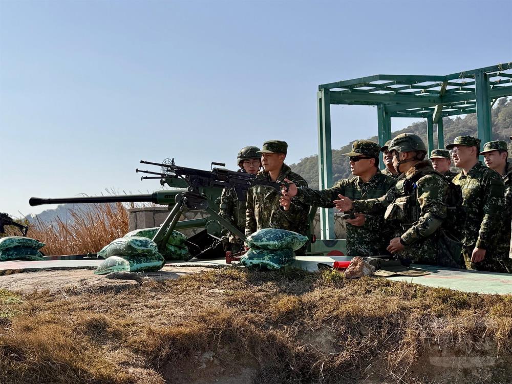 馬防部指揮官視導操演整備　落實風險管控