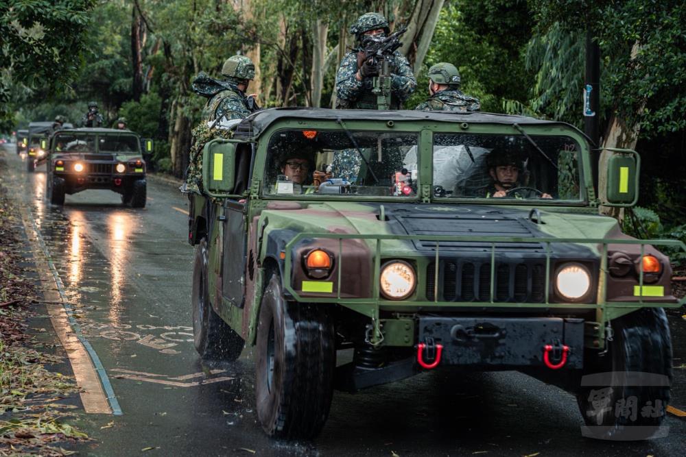 333旅官兵機動出發前往應援重要目標。（陸軍第八軍團提供）