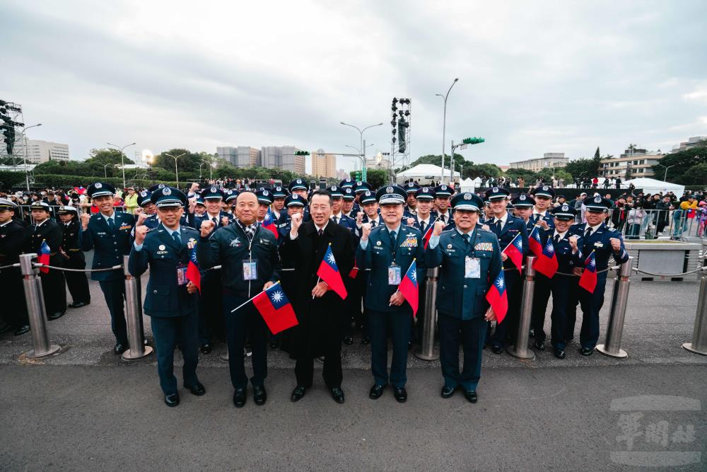 空軍官校參與元旦升旗典禮。（軍聞社記者林庭暉攝）