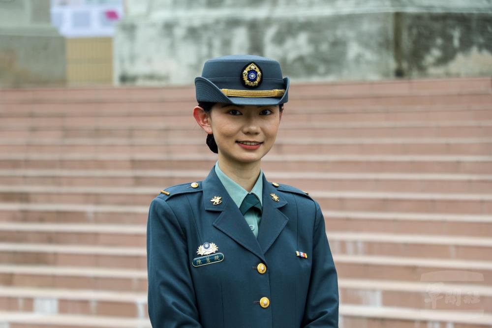 國防大學政戰學院畢業生陳薏親。（軍聞社記者侯凱議攝）