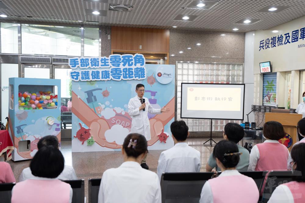 執行官彭忠衎上校致詞。（軍聞社記者呂尚俞攝）