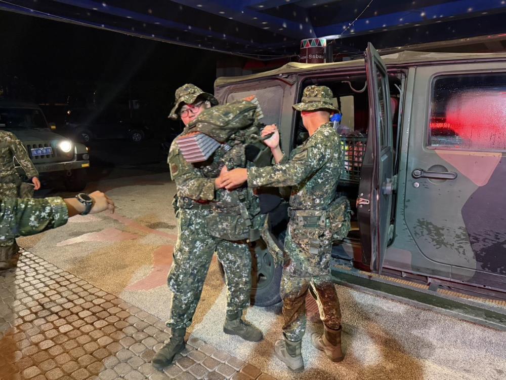 第四作戰區派遣兵力完成災防預置。（第四作戰區提供）