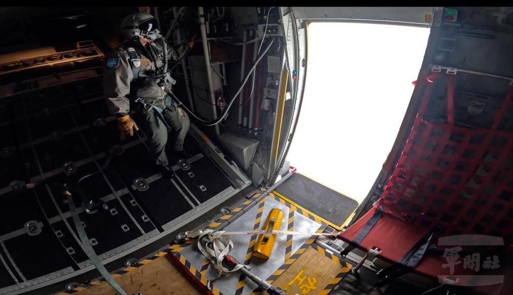 空軍六聯隊人工增雨任務　紓解北部旱象