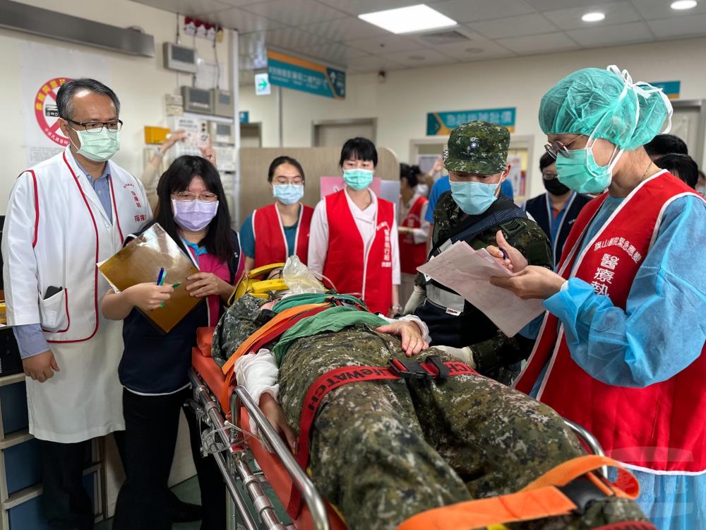 四支部衛生營日前進行大量傷患應變演習。（陸軍第八軍團提供）