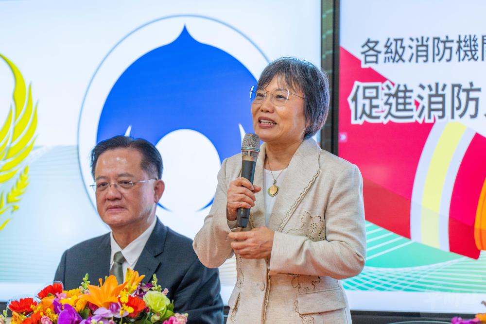 內政部長劉世芳擔任共同見證人。（軍聞社記者吳冠萱攝）