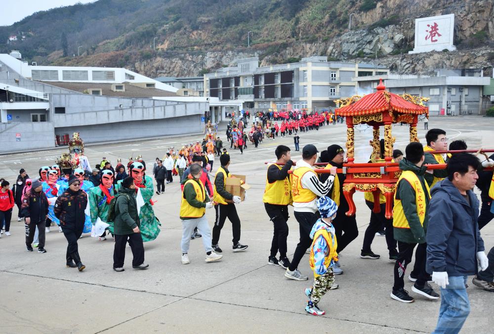 東指部參與地方「擺暝」文化　強化軍民情誼