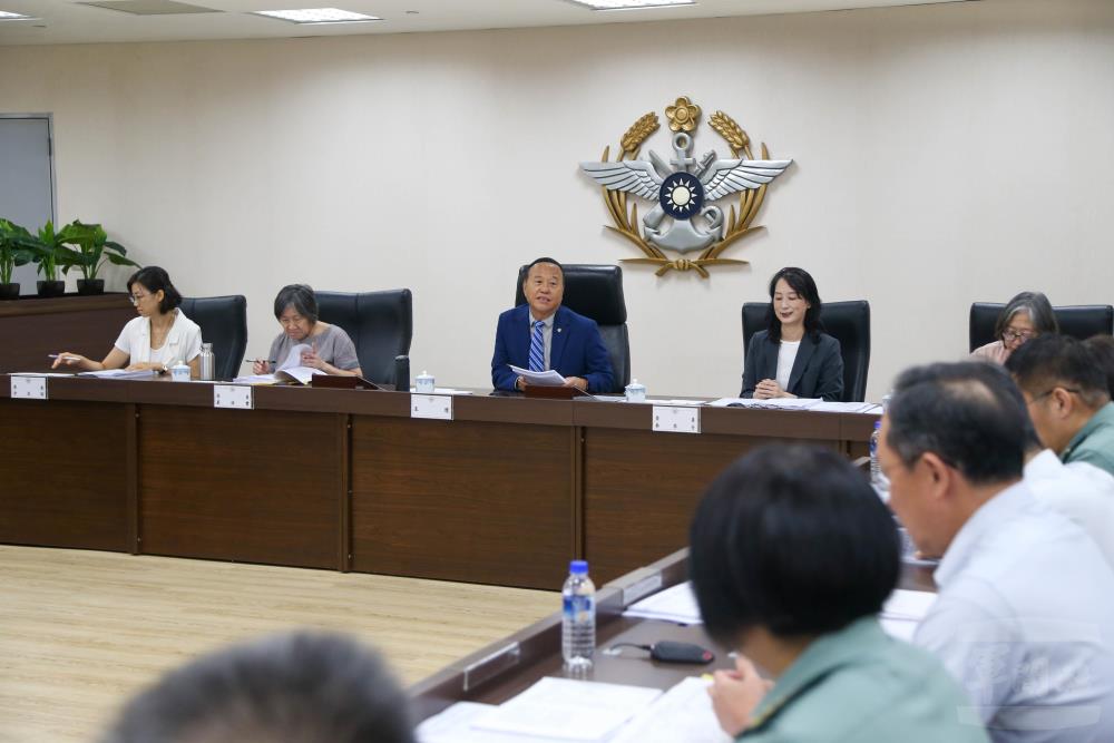 國防部召開第46次性別平等專案小組會議。(軍聞社記者侯凱議攝) 國防部召開第46次性別平等專案小組會議。(軍聞社記者侯凱議攝)