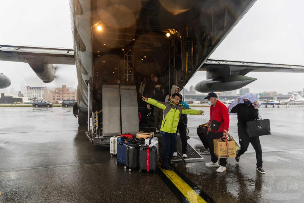 空軍支援金門疏運