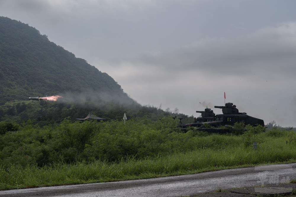 操演於三軍聯訓基地展開。（軍聞社記者呂尚俞攝）