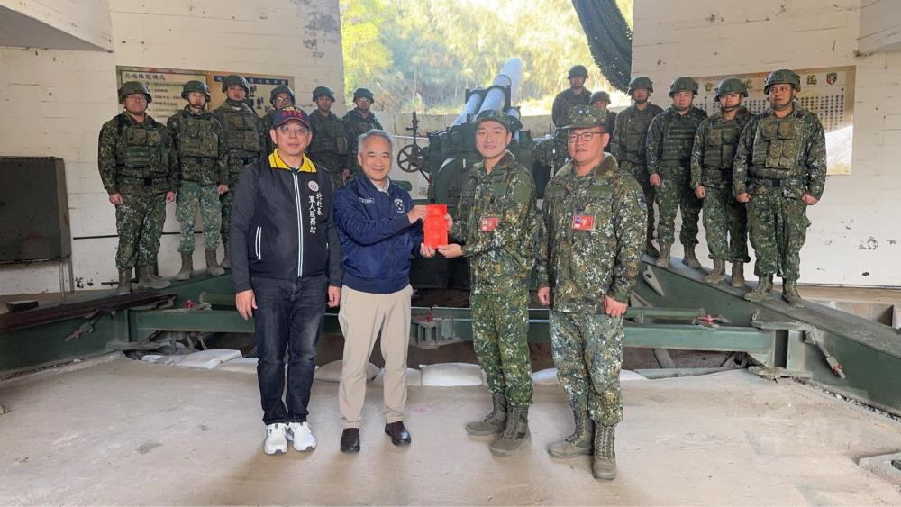 企業敬軍慰問金門駐軍 感謝官兵戍守辛勞 企業敬軍慰問金門駐軍 感謝官兵戍守辛勞