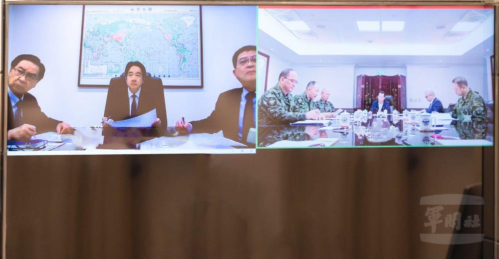 賴總統與國防部進行視訊會議。（擷取自總統賴清德臉書）