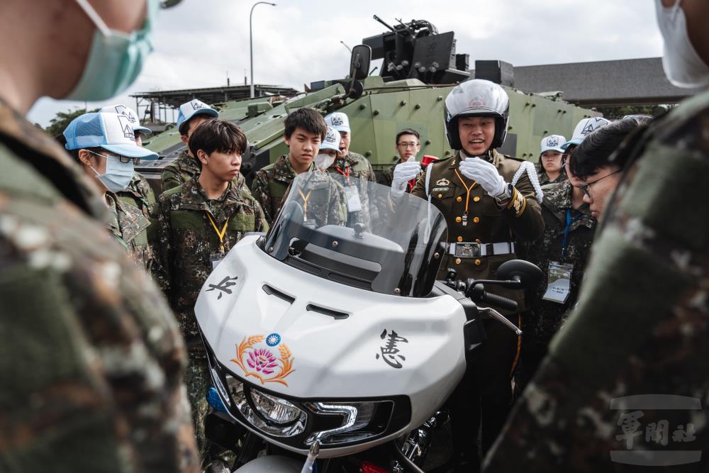 憲兵鐵衛體驗營　深化國防教育與愛國情懷