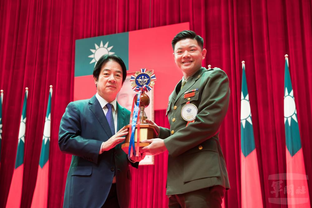賴總統主持軍人節表揚活動　盼團結守護國家安全與民主自由