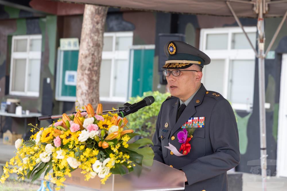 陳常次期盼紀念館持續傳承海龍精神。（軍聞社記者吳柏融攝）