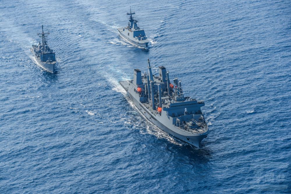 駕駛臺展現高度專業能力 縝密規劃確保航行安全 駕駛臺展現高度專業能力 縝密規劃確保航行安全