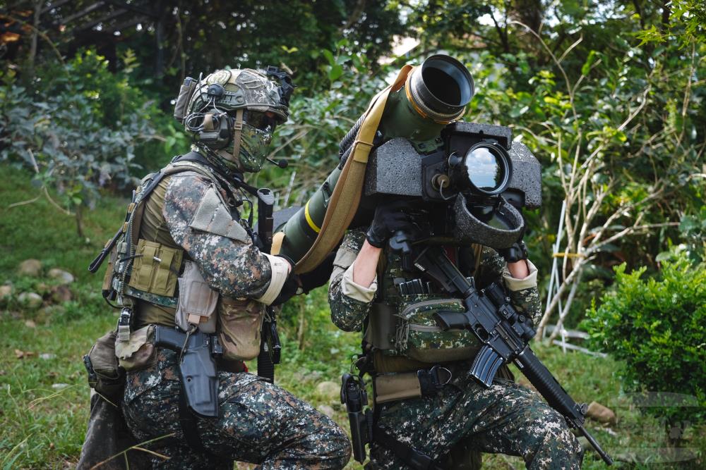 陣地內配置標槍飛彈，可協力守備區部隊拒止敵登陸兵力。（軍聞社記者陳傳奇攝）
