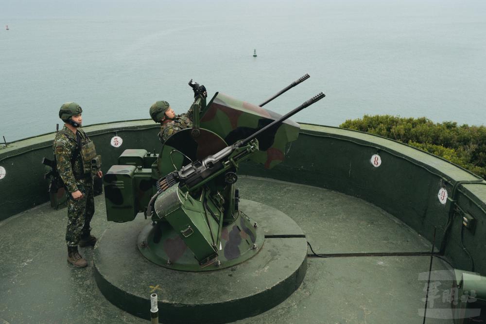 20機砲對空警戒。（軍聞社記者呂尚俞攝）