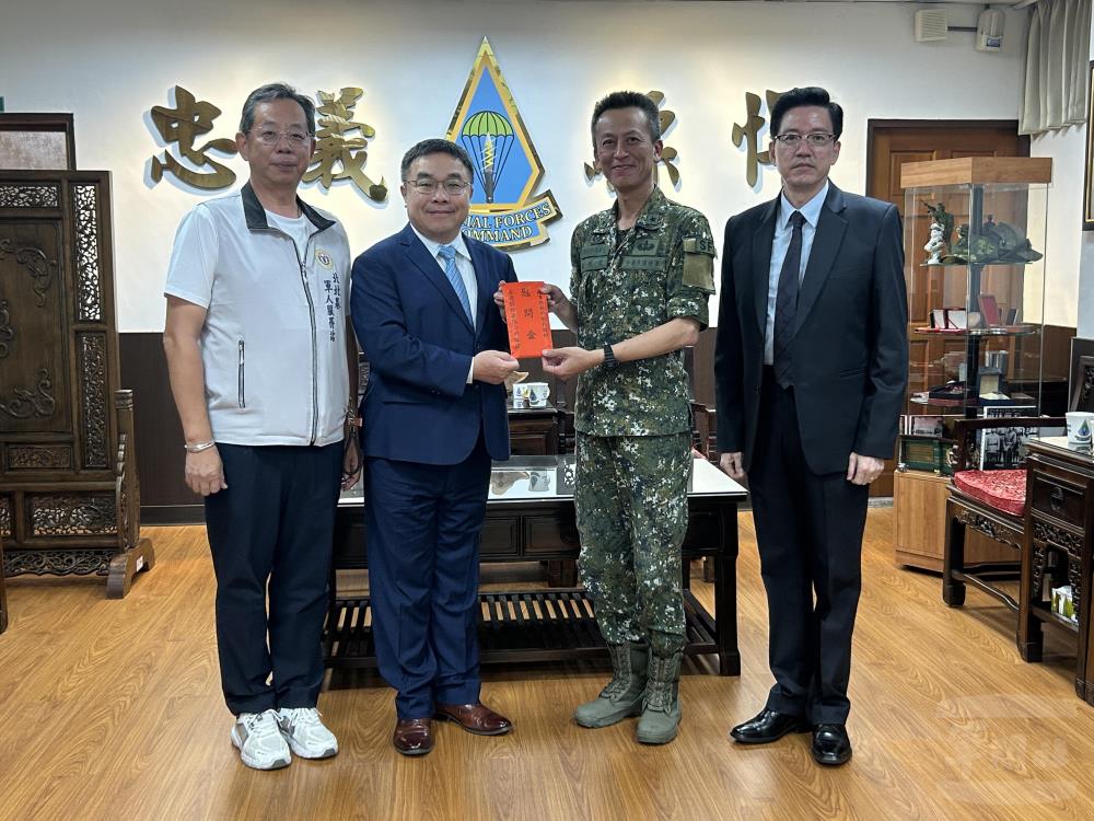 敬軍團慰問北部駐軍