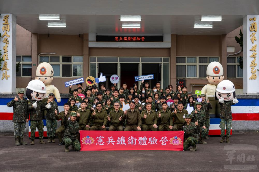 憲兵鐵衛營結合新興科技　操作無人機體驗戰場偵搜