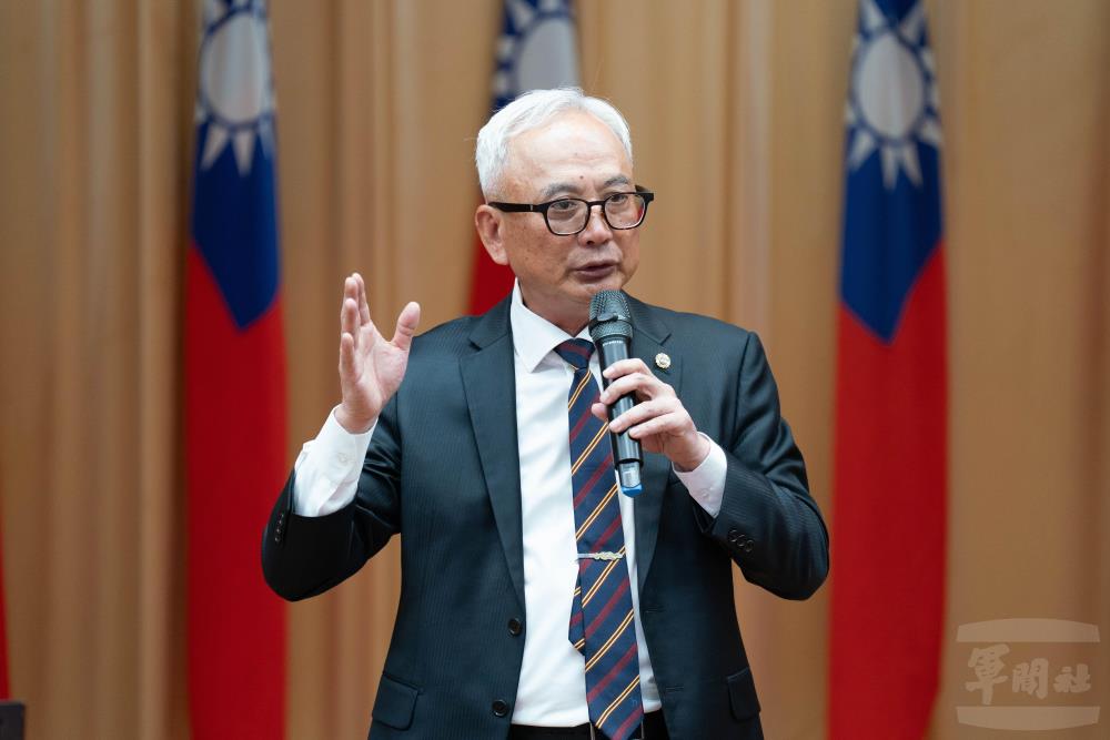 陳副主委期盼退伍袍澤支持國防，共同厚植防衛韌性。（軍聞社記者林庭暉攝）