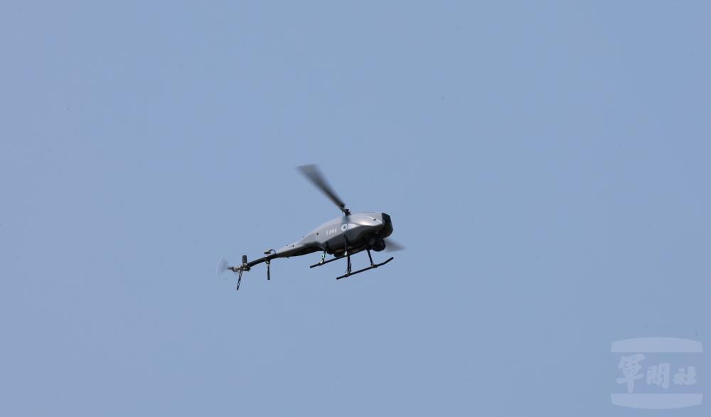 戰術型近程無人機監控戰場景況。（軍聞社記者林澤廷攝）