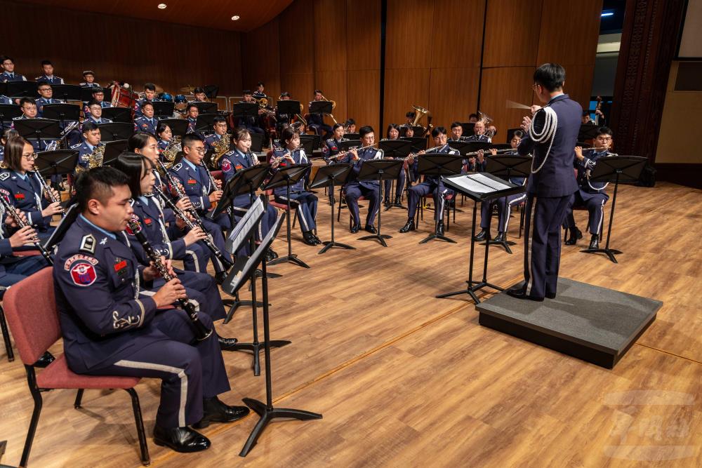 空軍「凌雲御風」音樂會臺北登場　樂音傳承光榮歷史