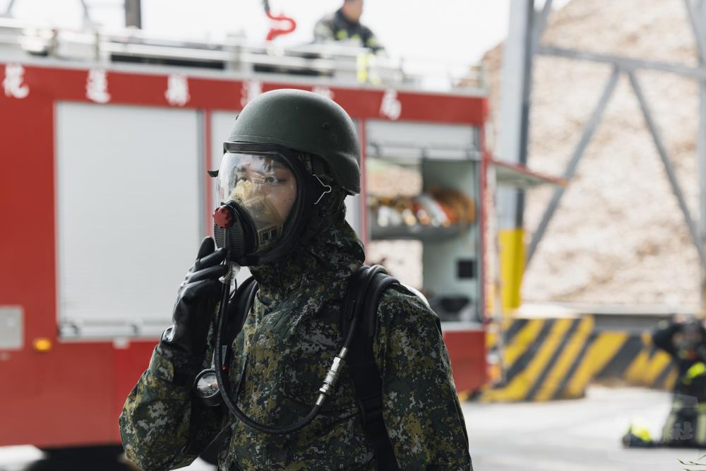此次演練結合當地軍、警、消及廠商共同參與。（軍聞社記者李恬恬攝）