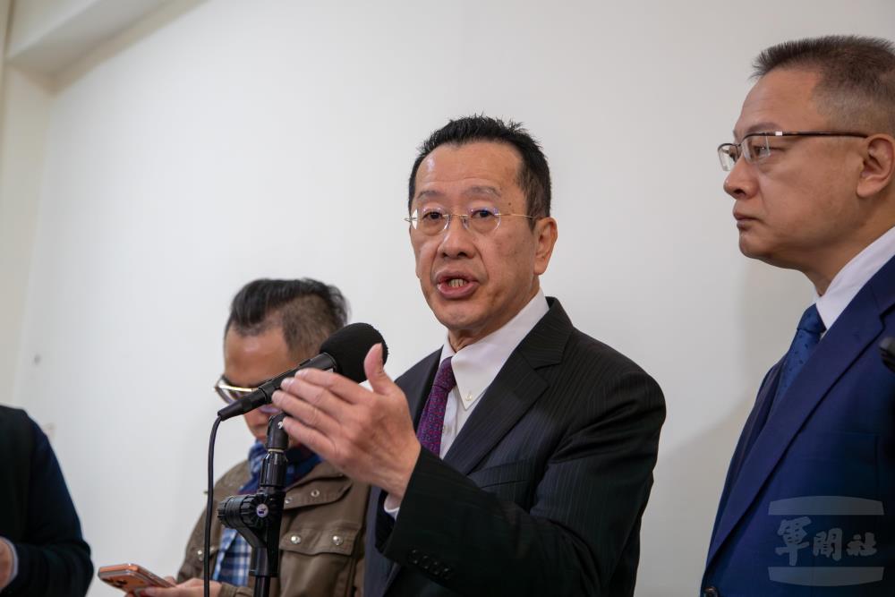 火藥原物料採購案 顧部長:20年均採公開招標、資格一致 火藥原物料採購案 顧部長:20年均採公開招標、資格一致